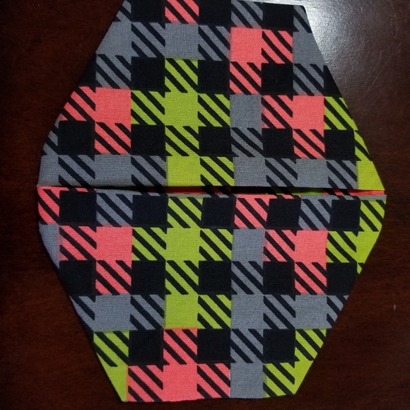 Kids - Neon 80s Style Cotton Facemask - Picture 6 of 8